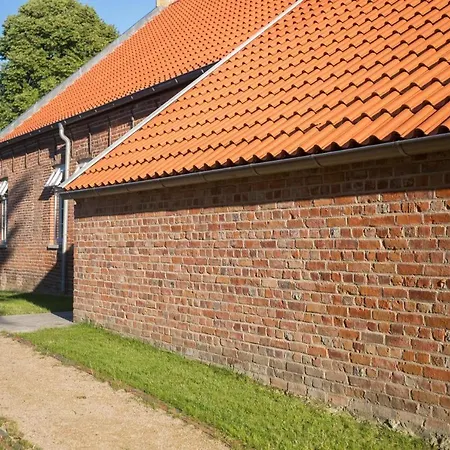 Gulfhof Wangermeer 2 Tilda 公寓