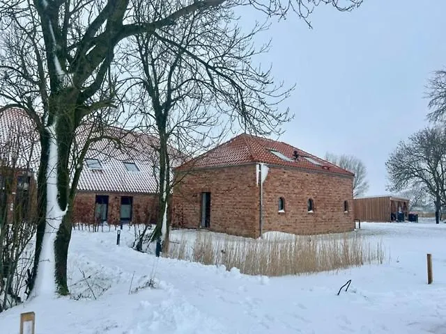 Gulfhof Wangermeer 2 Tilda *